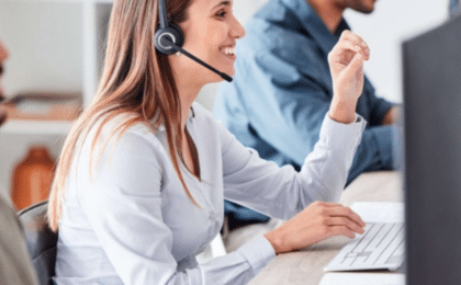 Helpdesk professionals providing managed IT support and cybersecurity services for businesses in Chicago